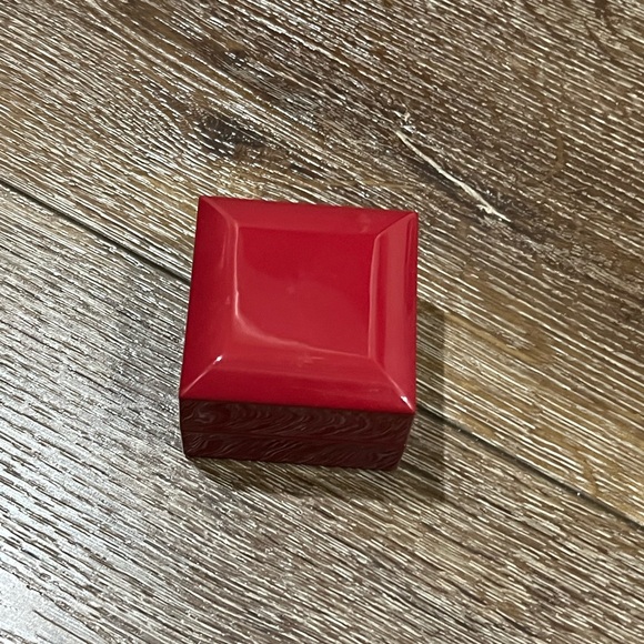 James Allen Red Jewelry Box - Picture 9 of 9